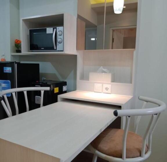 Апартаменты 1 Спальня, Springlake Apartment Summarecon By Veeroom
