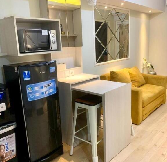 Апартаменты 1 Спальня, Springlake Apartment Summarecon By Veeroom