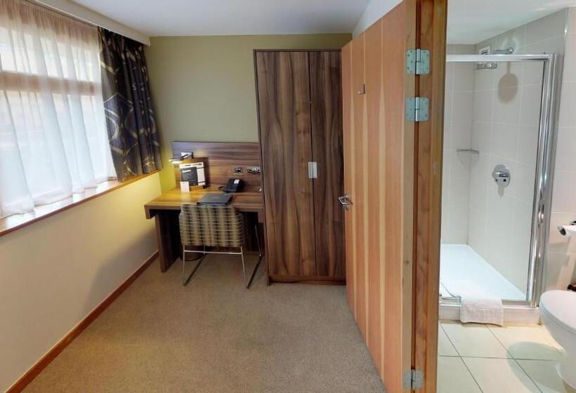 Номер Executive, College Court
