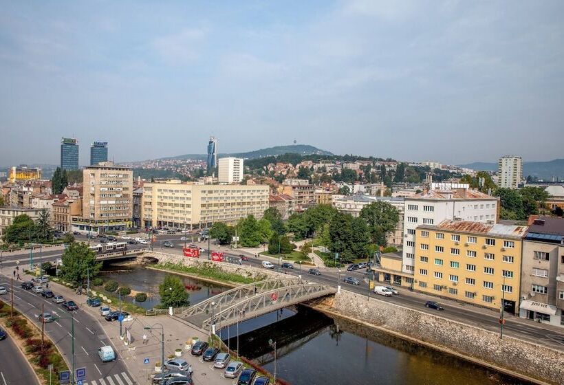 Business Room, Courtyard By Marriott Sarajevo