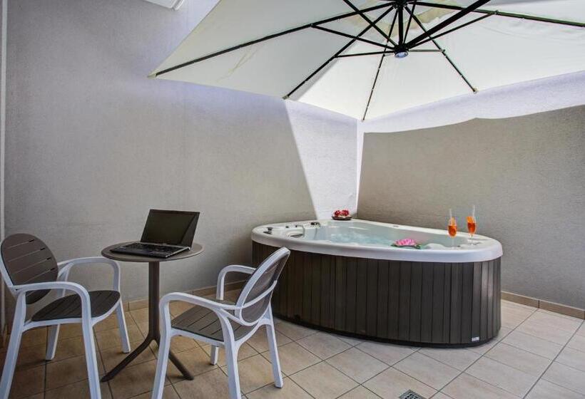 اتاق لوکس, Rimini Suite