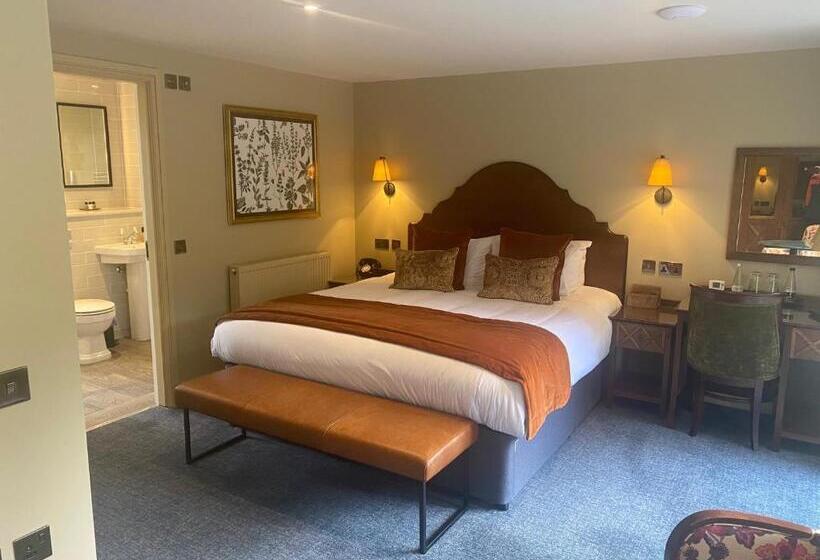 Дом 3 Спальни, Bridge House Hotel & Silver Howe View Cottage