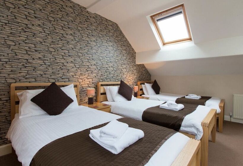 Номер Стандарт Трехместный, Thornbank House Offering Breakfast And With Free Off Site Health Club