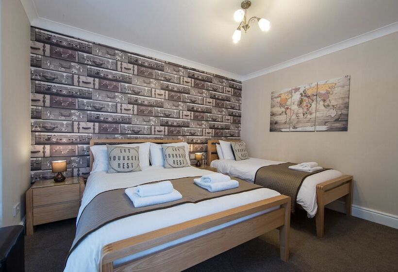 Семейный Номер, Thornbank House Offering Breakfast And With Free Off Site Health Club