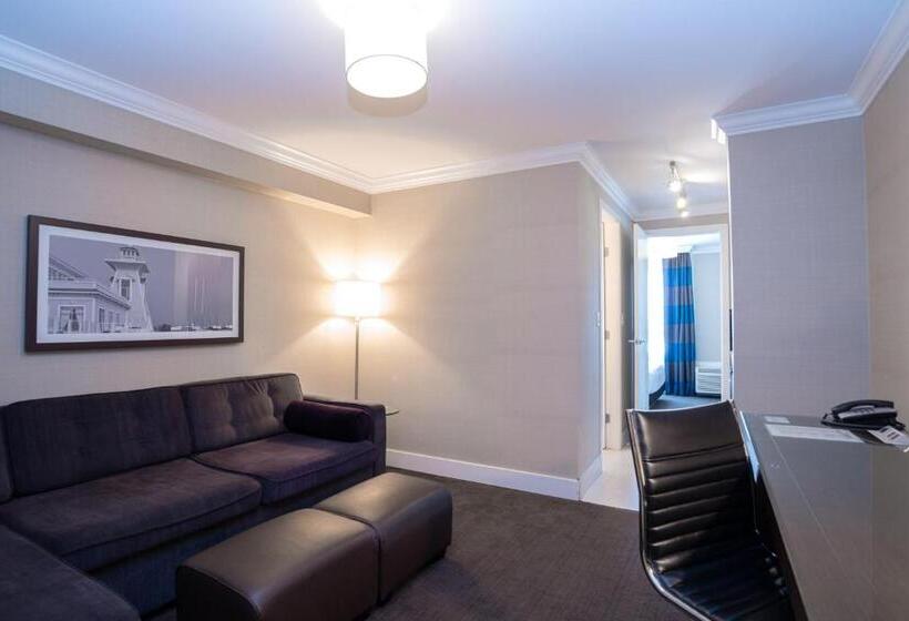 Люкс Кровать Кинг, Sandman Hotel Oakville