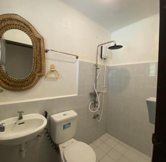 풀장 전망 디럭스 룸, Tahanan Resort