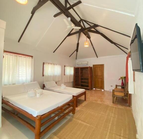 풀장 전망 디럭스 룸, Tahanan Resort