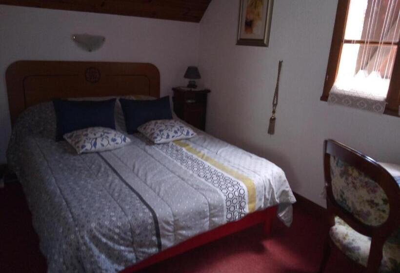 Номер Стандарт Вид на Горы, Chambre Chez Sylvie