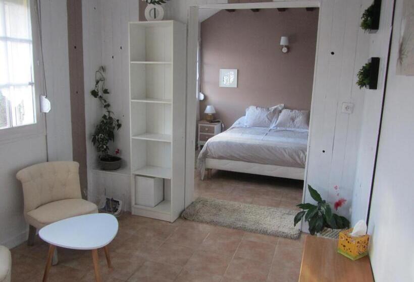 Номер Стандарт Вид на Сад, Chambres D Hôtes Des Bruyères