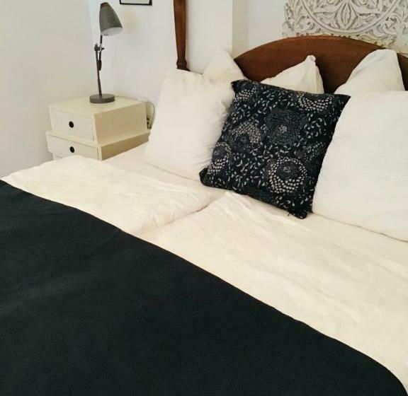 带2个卧室的公寓, Bed & Breakfast Chez Lips