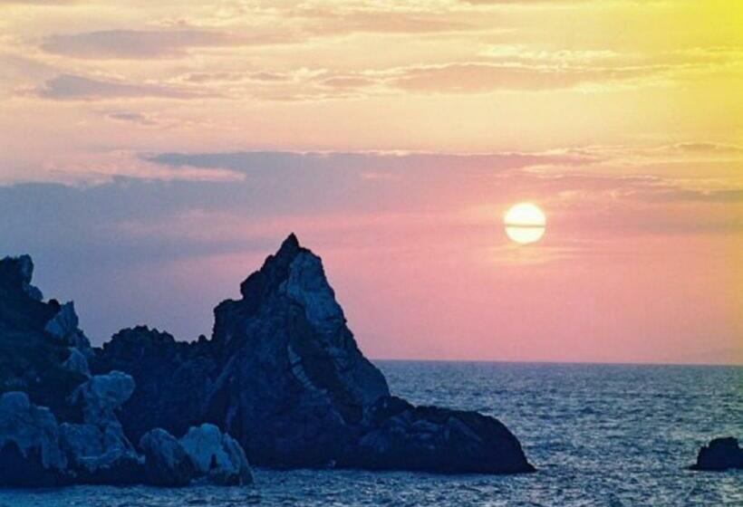 Студия Стандарт, Guesthouse Strawberryfarm Shirasaki ⅱ / Vacation Stay19359