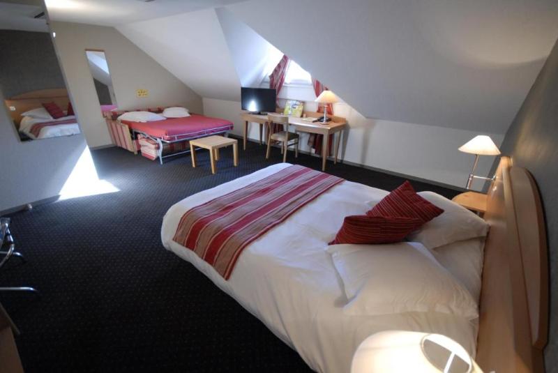 패밀리 룸, Logis Hôtel L Orée De Chartres   Barjouville