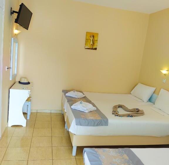 Family studio with sea view, Celeste Golden Beach