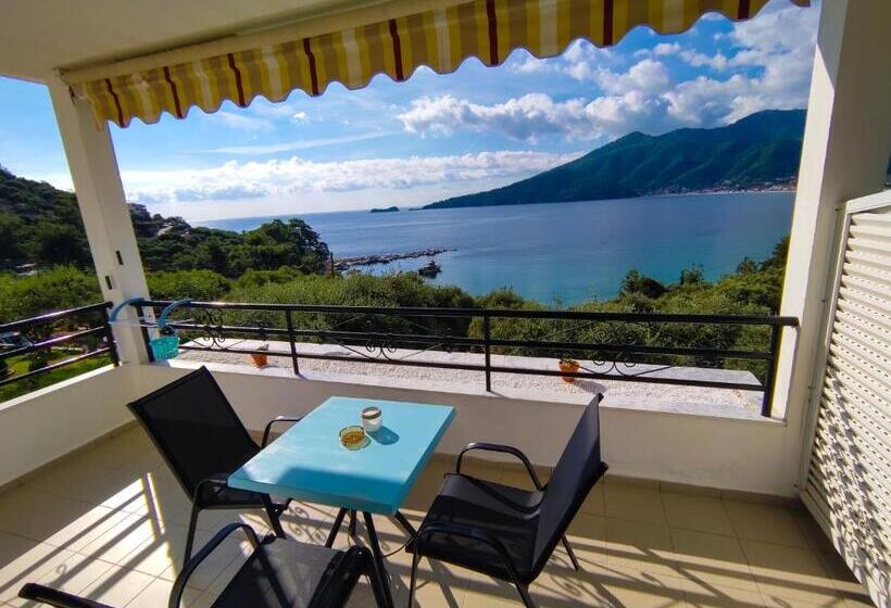 Family studio with sea view, Celeste Golden Beach