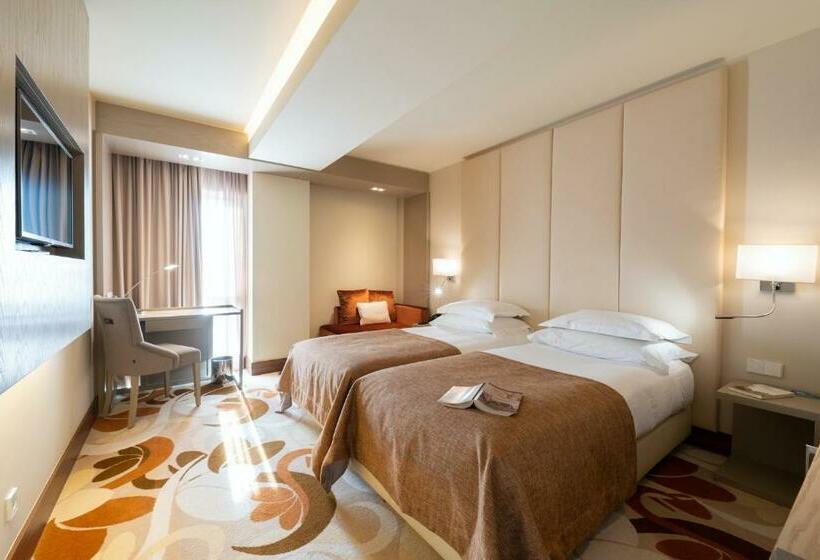 Номер Superior, Smy Lisboa