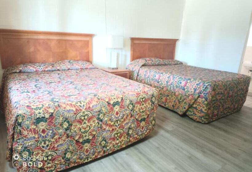 이코노미 룸, Border Motel