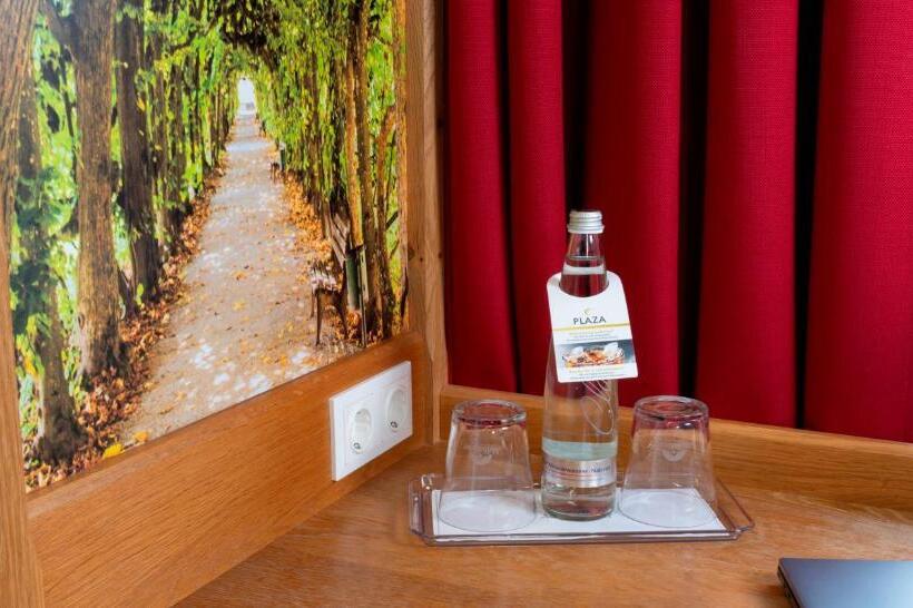 Номер Комфорт, Plaza Inn Dachau   München