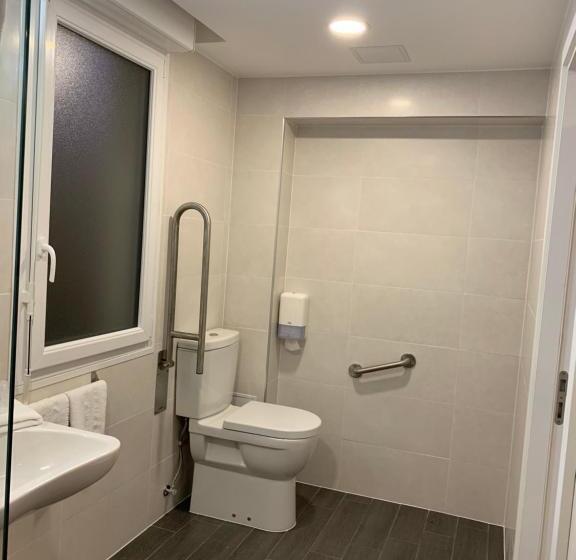 اتاق استاندارد با تخت بزرگ, Hôtel M&r