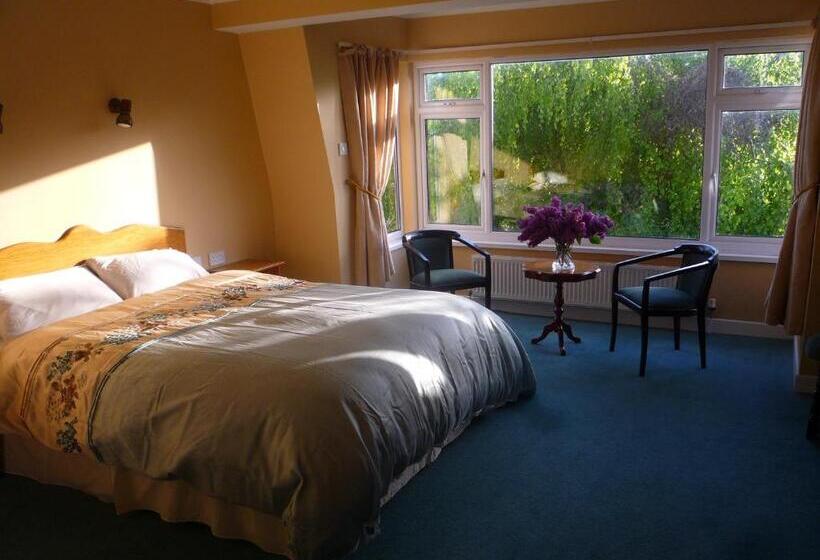اتاق استاندارد سه نفره, Diamond Hill Country House
