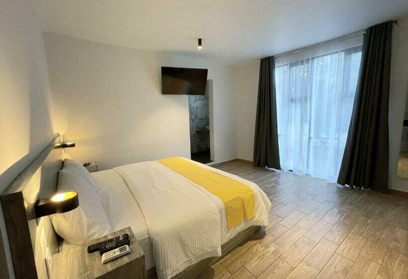 סוויטה אקזקיוטיב, Capital Suites