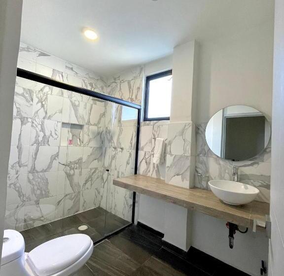 סוויטה אקזקיוטיב, Capital Suites