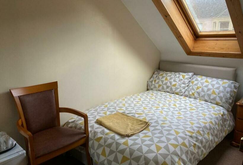 エコノミールーム, 30 College Street, Buckhaven, Leven, Fife, Ky81jx