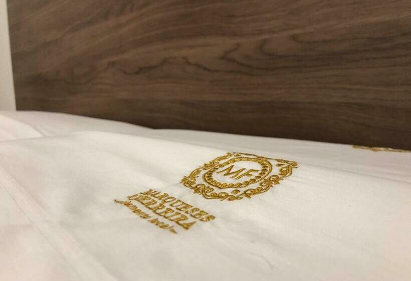 Номер Deluxe с Балконом, Marqueses De Ferreira