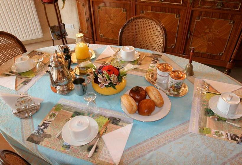 Семейный Номер, Chambres D Hôtes De Lunel