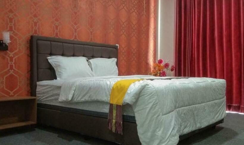 Номер Deluxe, Edhotel Kusuma Atambua Mitra Reddoorz