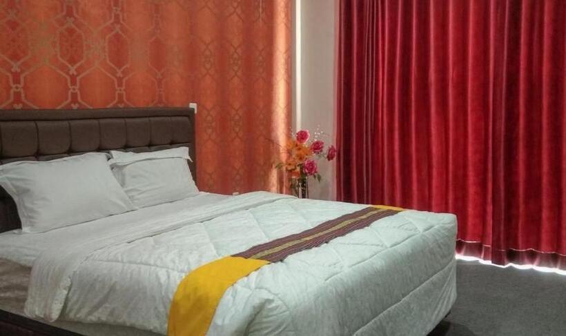 Номер Deluxe, Edhotel Kusuma Atambua Mitra Reddoorz