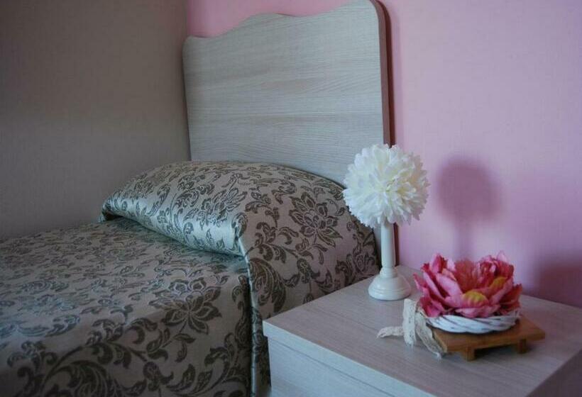 اتاق استاندارد سه نفره, Tenuta Madre Terra Resort
