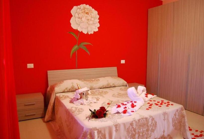 اتاق استاندارد با چشم‌انداز استخر, Tenuta Madre Terra Resort