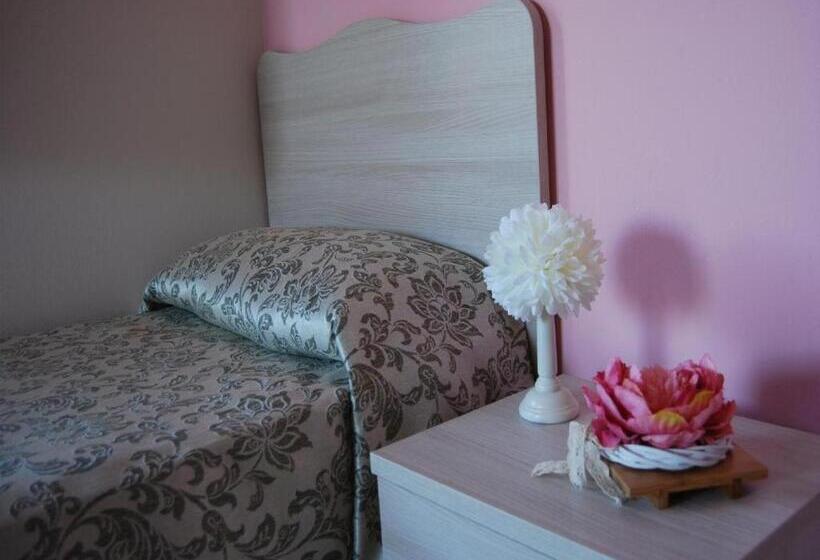 اتاق استاندارد چهار تخته, Tenuta Madre Terra Resort