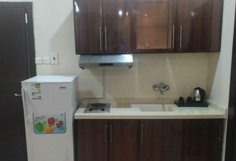 سوییت, شقق اطلالة اجاء المخدومة