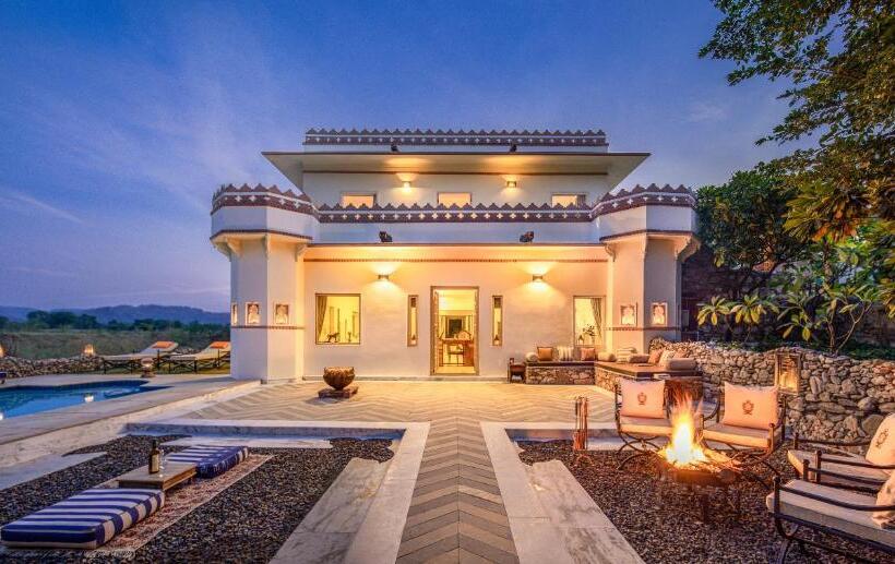Бунгало Стандарт 2 Спальни, Kesarbagh