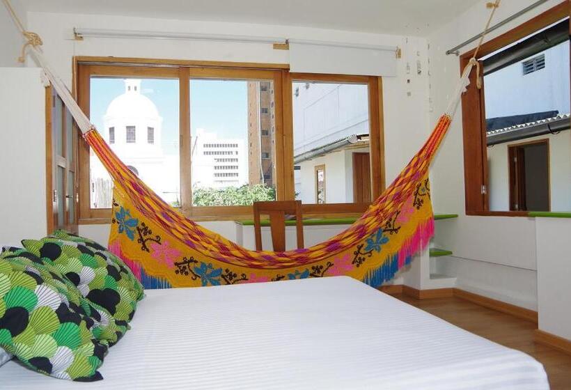 استودیوی استاندارد, Casa Verde