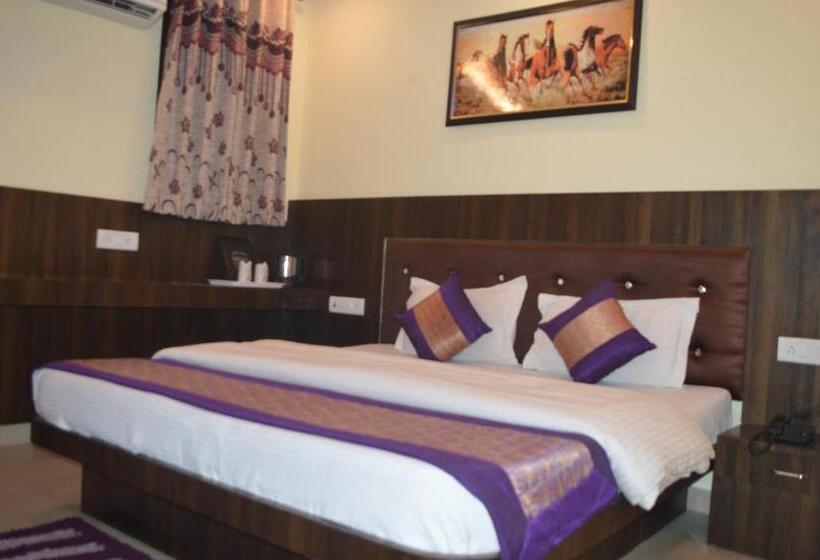 Deluxe Room, Cottage Ganga Inn