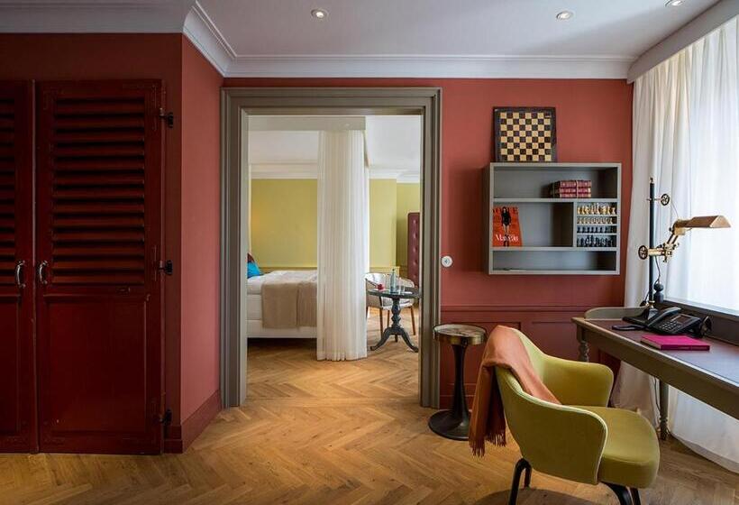 Suite, La Maison