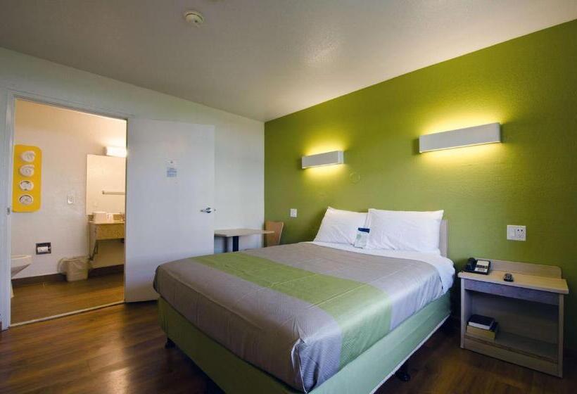 Номер Стандарт Адаптированный для Инвалидов, Motel 6camp Springs, Dc  South Camp Springs