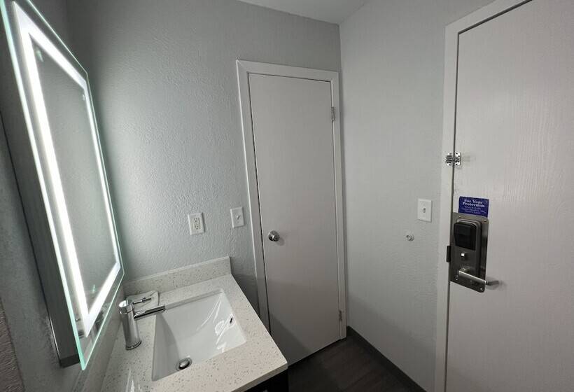 Номер Deluxe, Motel 6 Altoona, Ia  Des Moines East