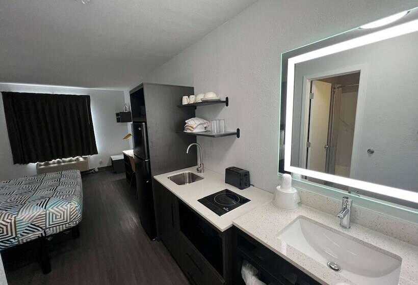 Номер Deluxe, Motel 6 Altoona, Ia  Des Moines East