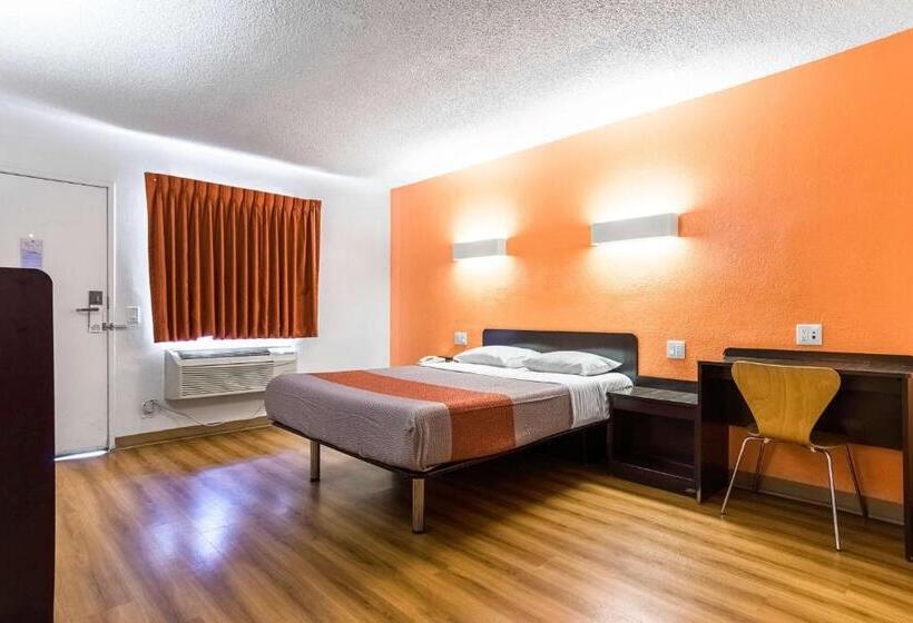 Номер Стандарт, Motel 6long Beach, Ca  International City