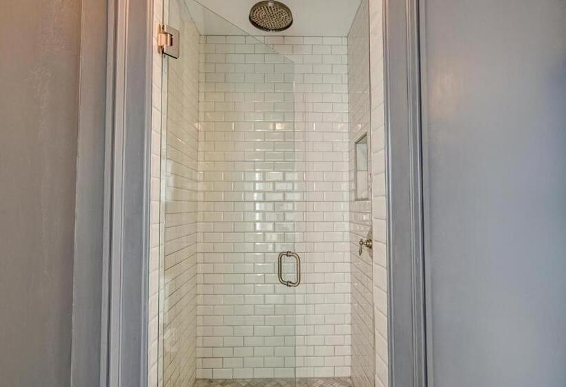 اتاق استاندارد با تخت بزرگ, Surf Hotel & Chateau