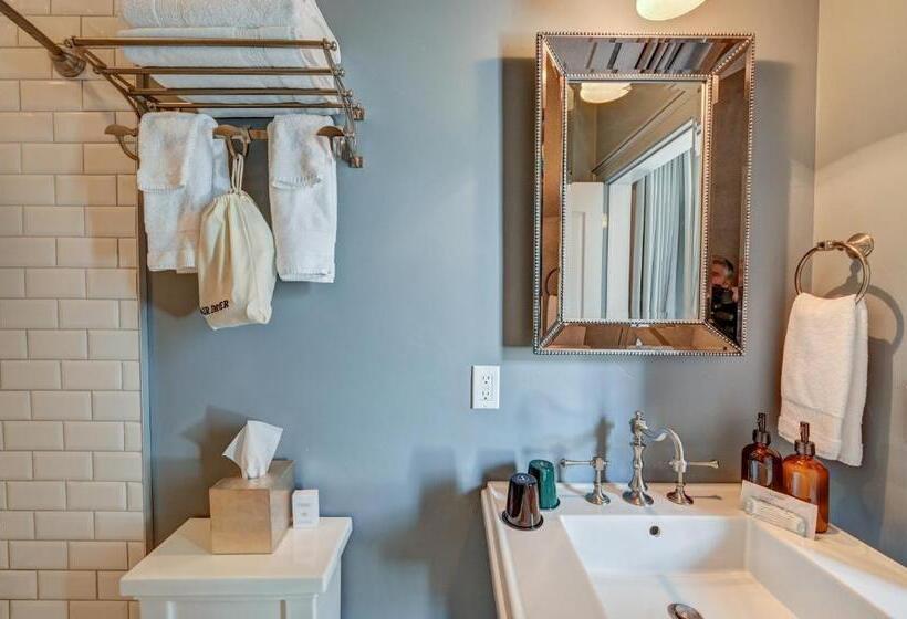 اتاق استاندارد با تخت بزرگ, Surf Hotel & Chateau