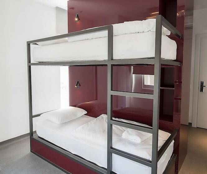 تختخواب در اتاق مشترک, Wabi Hostels