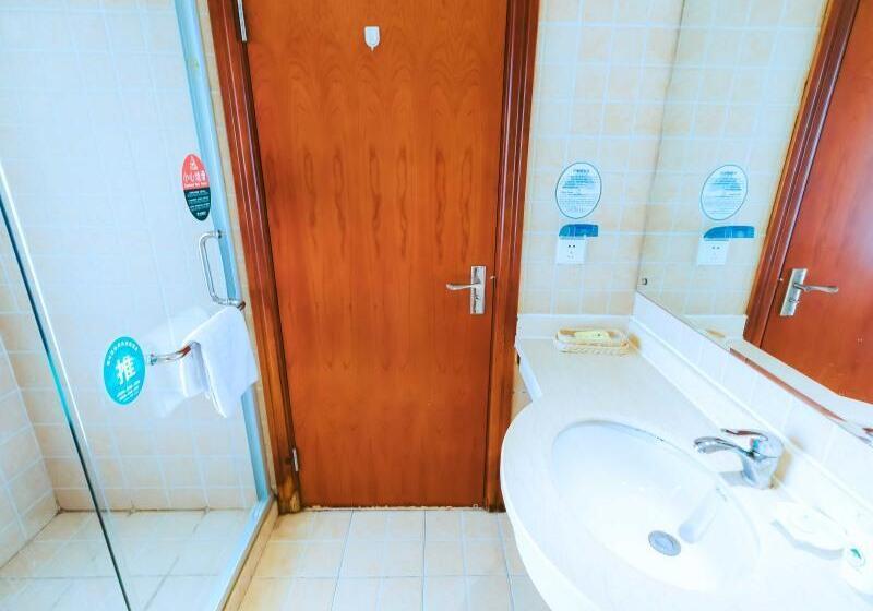 Номер Стандарт, Greentree Inn Jiaxing Zhongan Business