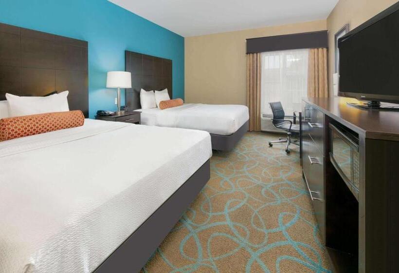 Номер Deluxe, La Quinta By Wyndham Clinton Historic Route 66