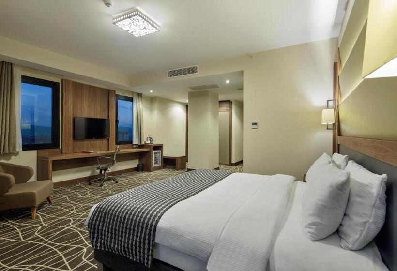Номер Deluxe, Ramada By Wyndham Elazığ