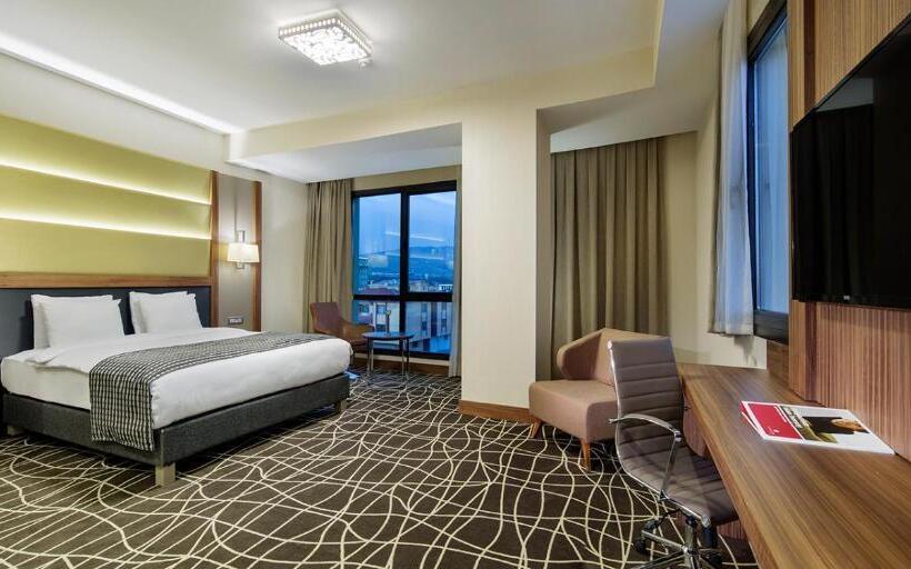 Номер Стандарт, Ramada By Wyndham Elazığ