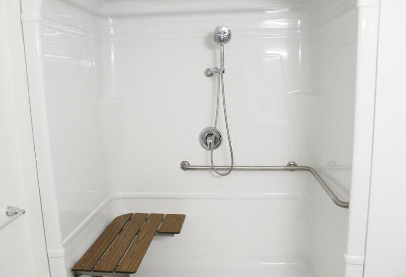 Номер Стандарт Адаптированный для Инвалидов, Days Inn By Wyndham Stony Plain